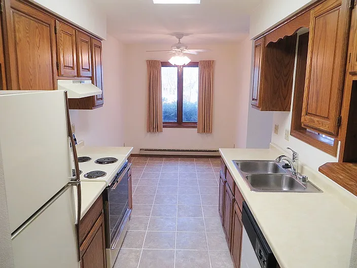 Rock Apartments 2 — Photo 1