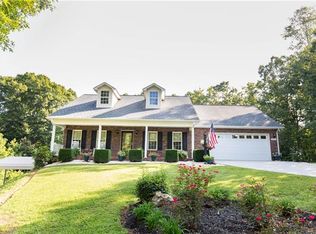 190 Tippecanoe Ln, Taylorsville, NC 28681