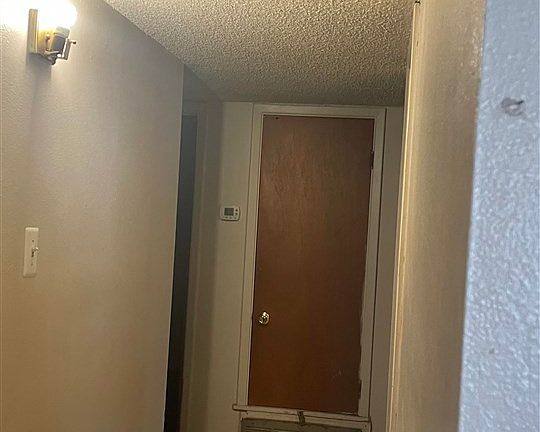 3rd image of 259 S Hill Ave
