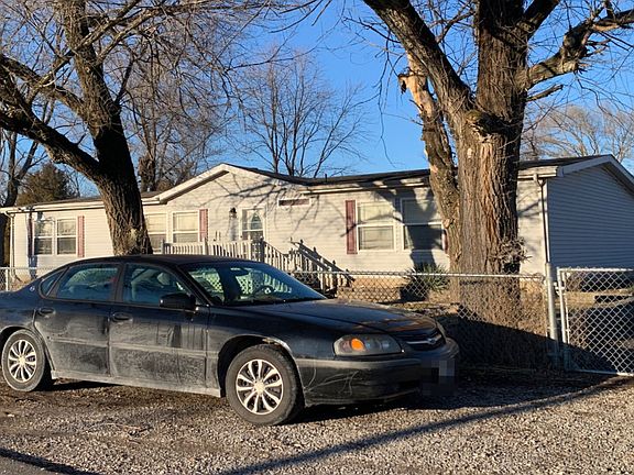 2nd image of 5317 Gay Ave