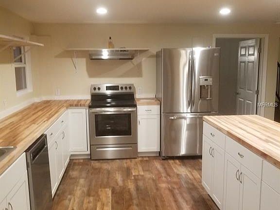 3rd image of 4285 E Lake Park Dr