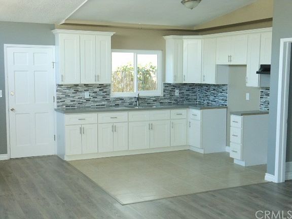 3rd image of 16612 Pocono St