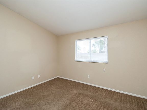 5th image of 3515 Lonesome Wolf Ct