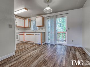 13708 NE 18th St APT 5, Vancouver, WA 98684