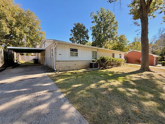 3rd image of 705-707 S Valley Rd