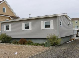 24 Weaver Dr, Manahawkin, NJ 08050