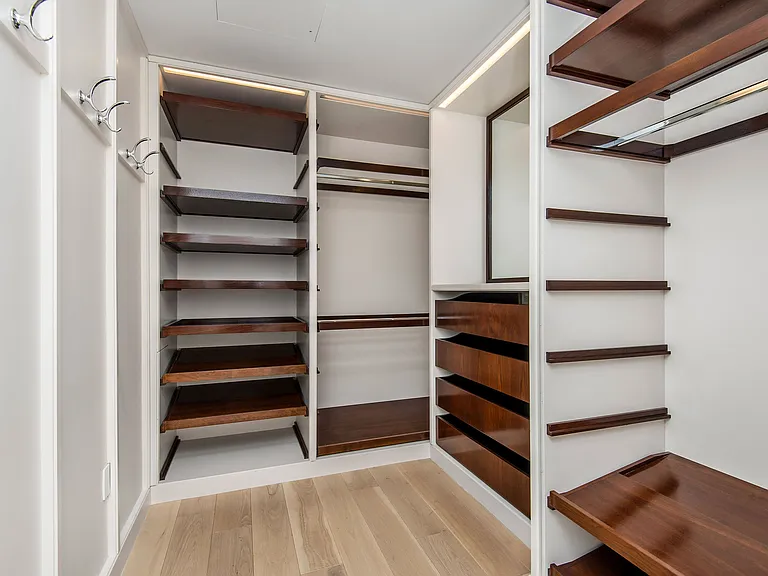 The Residences at Palisades Village — Photo 91