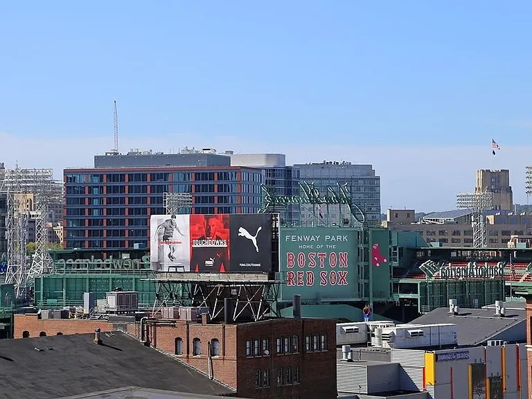 464-466 Commonwealth Ave #R21 — Photo 9
