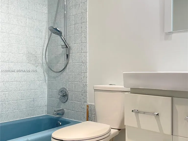 660 Tennis Club Dr #201 — Photo 20