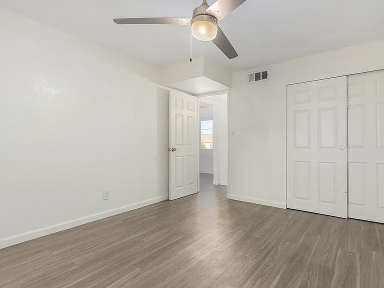 2417 E Campbell Ave #11A — Photo 5
