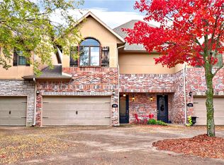 2710 S Everest Ave, Rogers, AR 72758