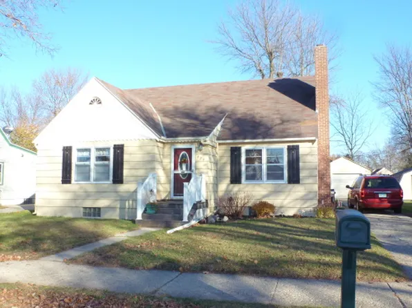 629 Collins Ave, Windom, MN 56101