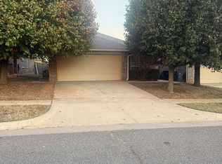 1020 Norway Ave, Yukon, OK 73099