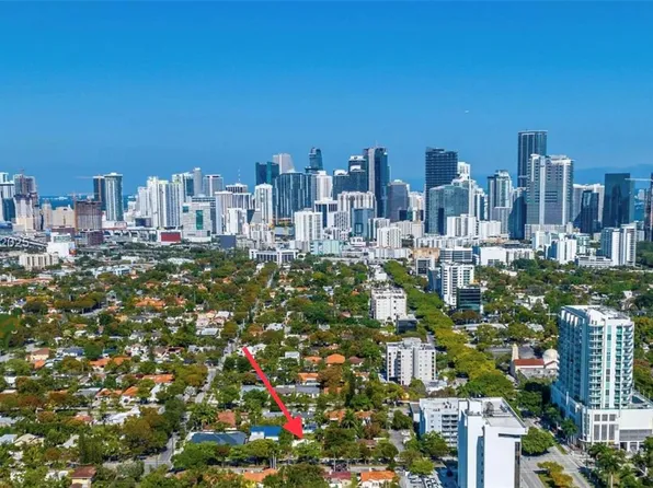 320 SW 26th Rd, Miami, FL 33129