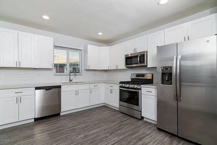 2436 Amelia kitchen_01252022