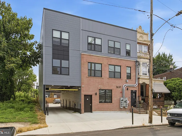 3637 N 16th St #C — Photo 14