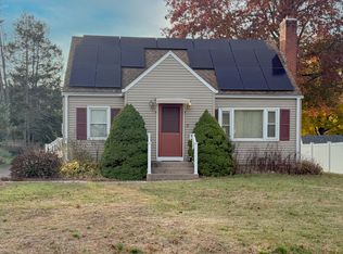 21 Forest Ln, East Hartford, CT 06118