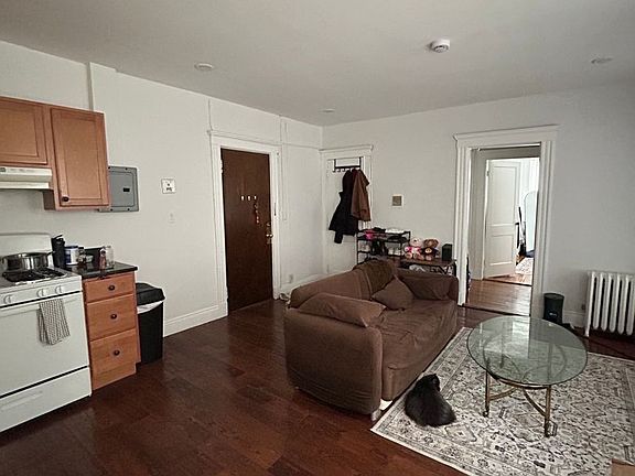 4th image of 110 Brainerd Rd #2L