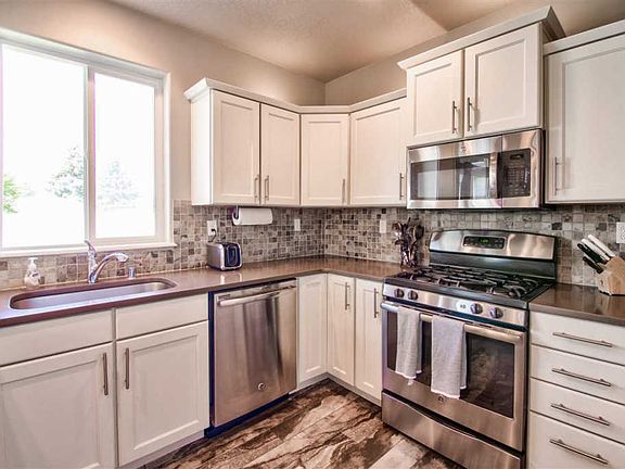 5th image of 1665 N Caufield Ct
