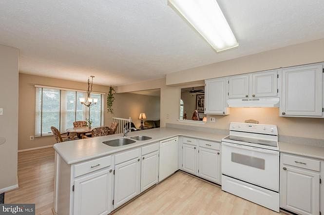 1st image of 3320 Cara Ct