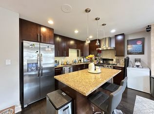 907 N Damen Ave #3C, Chicago, IL 60622