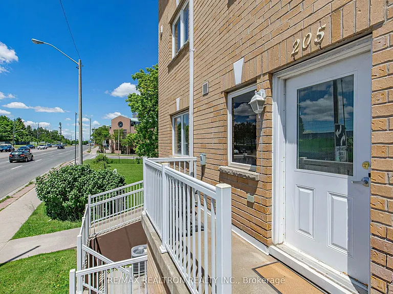 1795 Markham Rd #205 — Photo 4