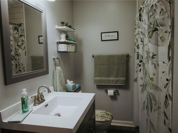 7166 State Route T Hwy, Amazonia, MO 64421