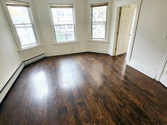 5th image of 45 Linwood Pl Floor 2