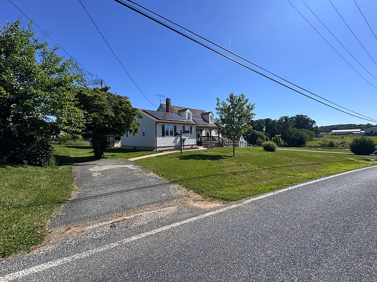 360 Chrome Rd — Photo 2