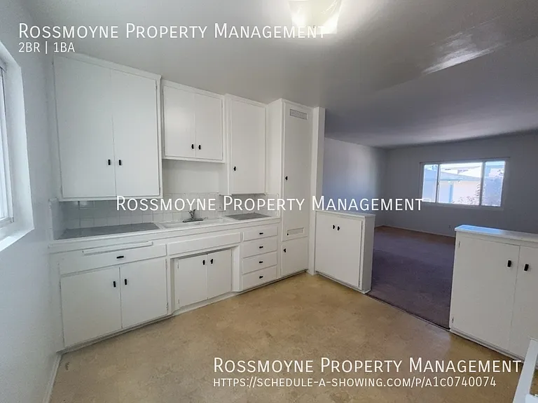 3342 1/4 Andrita St — Photo 5