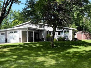 5160 N Five Mile Rd, Hope, MI 48628