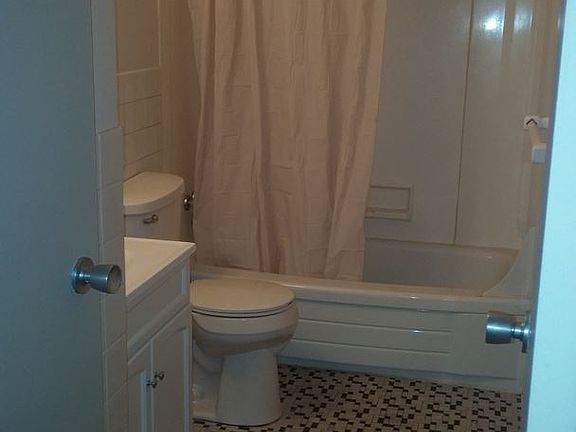 5th image of 333 Washington Ave APT 302