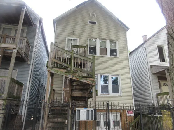 8711 S Exchange Ave, Chicago, IL 60617