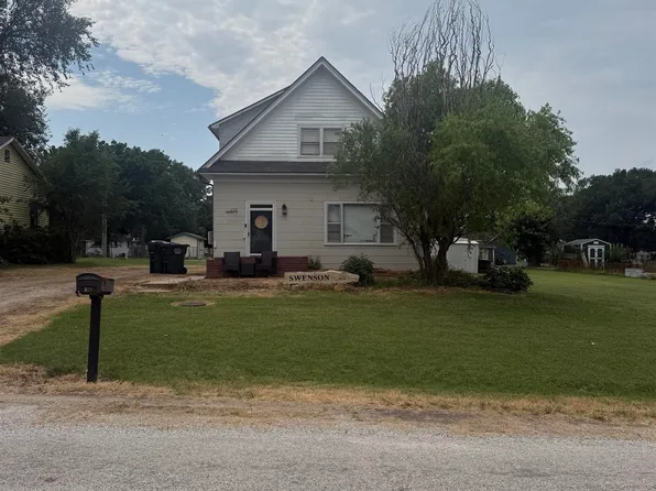 430 Spring St, Little River, KS 67457