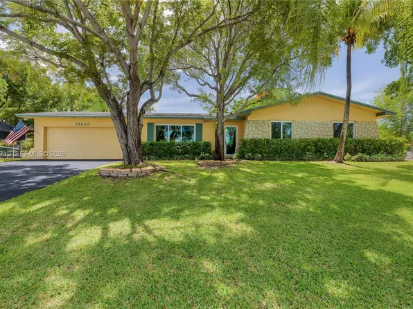 18425 SW 87th Ct, Cutler Bay, FL 33157