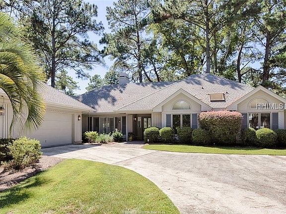 3rd image of 131 Moss Creek Dr