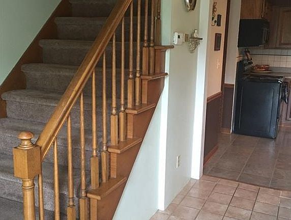 3rd image of 1795 Lemont Dr