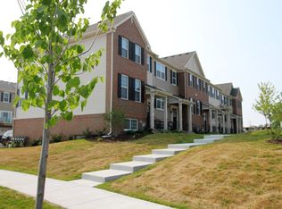 10292 Kerry Ridge Ct, Chicago Ridge, IL 60415