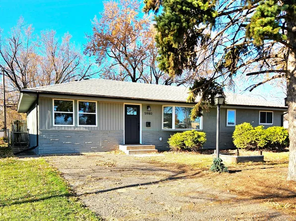 5980 7th St NE, Fridley, MN 55432
