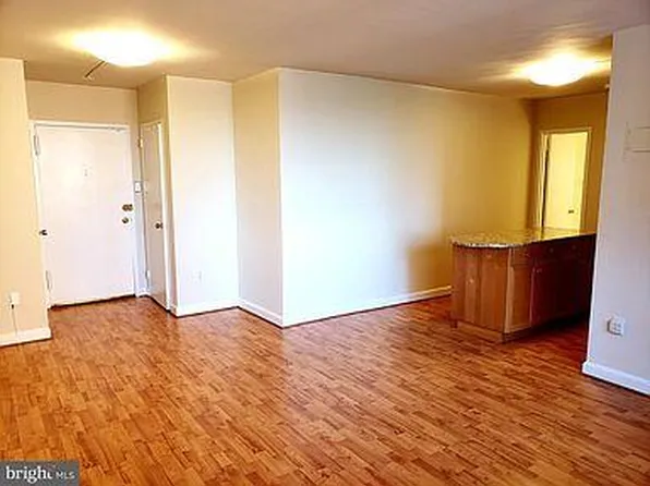 1021 Arlington Blvd, Arlington, VA