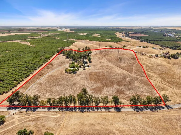 8251 N Waverly Rd, Linden, CA 95236