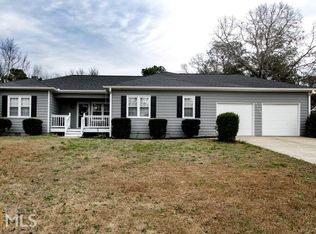 1220 Brookton Dr, Dacula, GA 30019