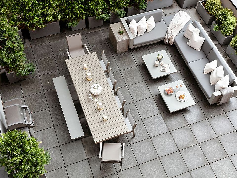 1st image of 275 W 10th St #2B