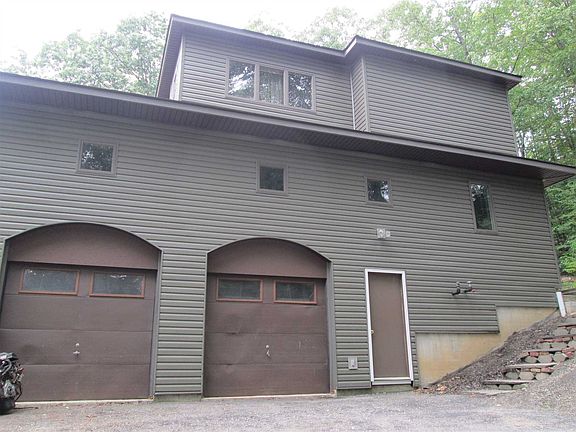 5th image of 12 Hall Dr