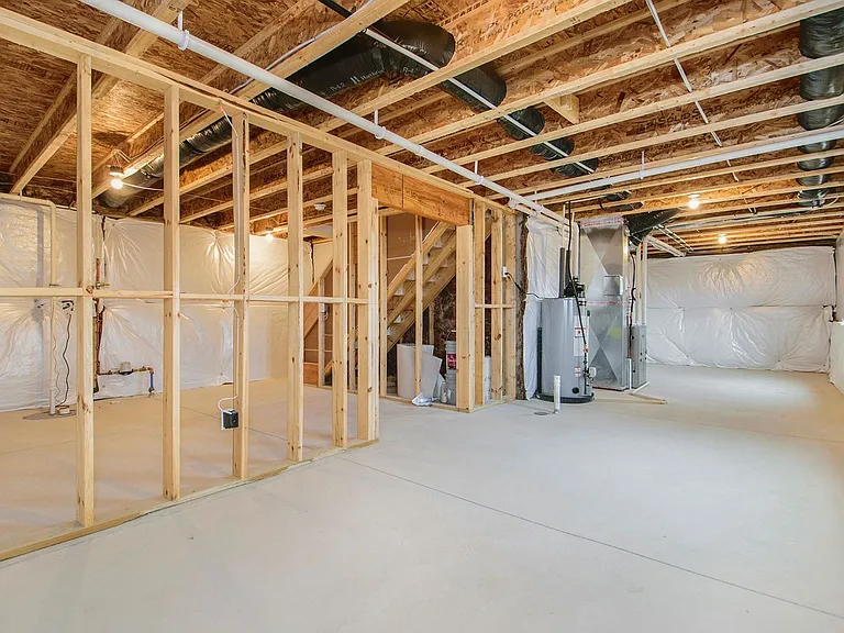 321 Catera Ct — Photo 30