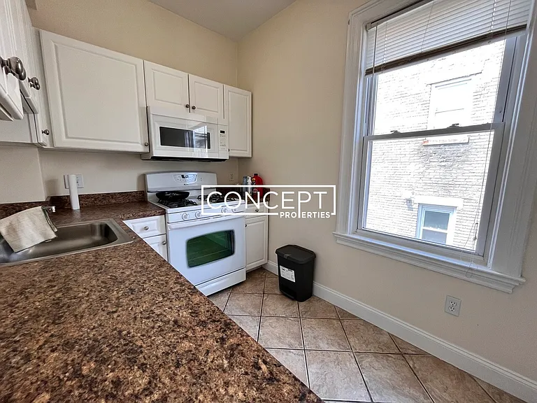 50 Ashford St #4 — Photo 4