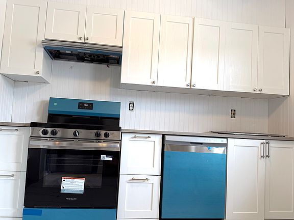 5th image of 33 Delaware Ave Floor 2