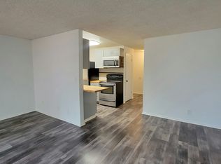 318 S 174th Pl #G, Seattle, WA 98148
