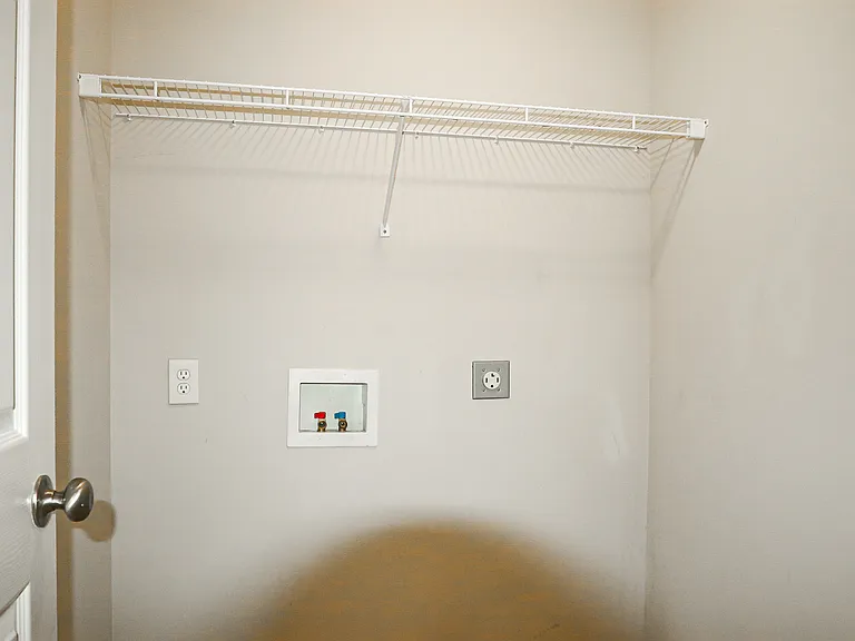 211 Moss Creek Ave #B — Photo 12