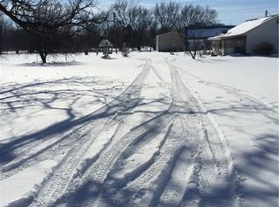 107 W Elm St, Blue Mound, KS 66010